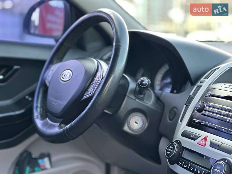 Хетчбек Kia Ceed 2008 в Миколаєві