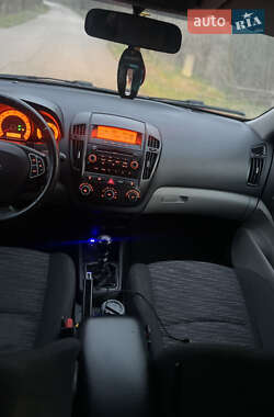 Универсал Kia Ceed 2009 в 