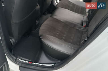Хэтчбек Kia Ceed 2023 в 