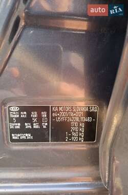 Хэтчбек Kia Ceed 2008 в 