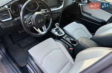 Хэтчбек Kia Ceed 2019 в 