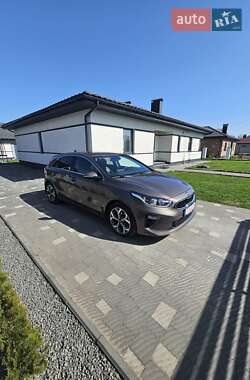 Хэтчбек Kia Ceed 2019 в 