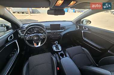 Хэтчбек Kia Ceed 2019 в 