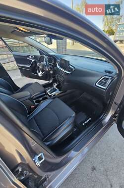 Хэтчбек Kia Ceed 2019 в 