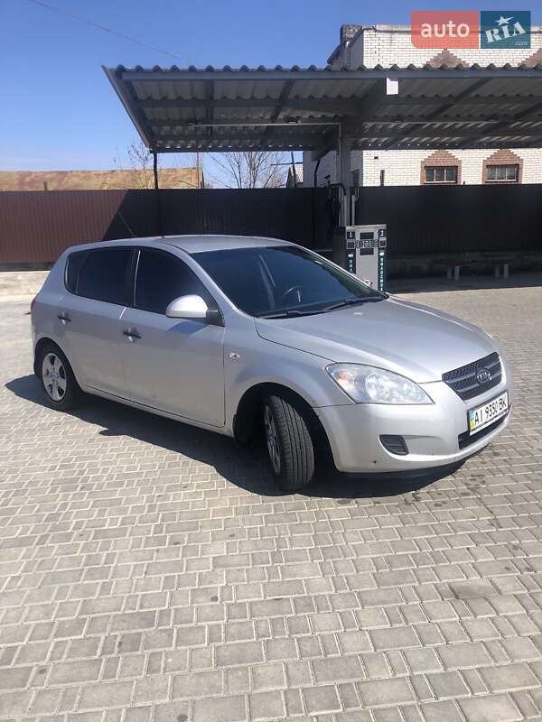 Хэтчбек Kia Ceed 2008 в Белой Церкви