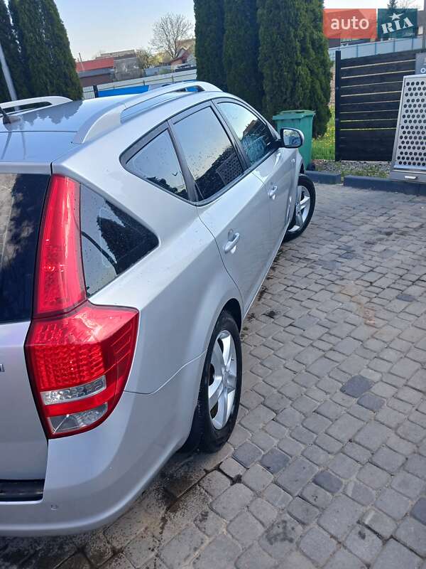 Универсал Kia Ceed 2012 в Ивано-Франковске