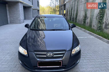 Хэтчбек Kia Ceed 2007 в 
