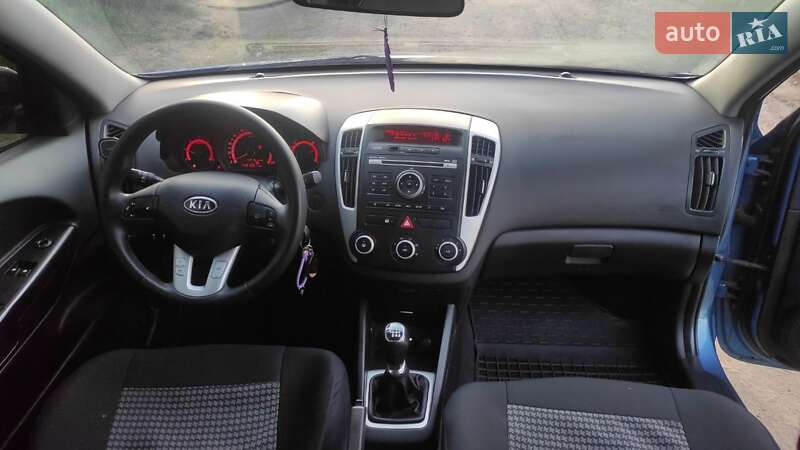 Универсал Kia Ceed 2010 в Виннице