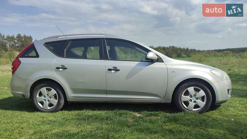 Универсал Kia Ceed 2008 в Гайсине