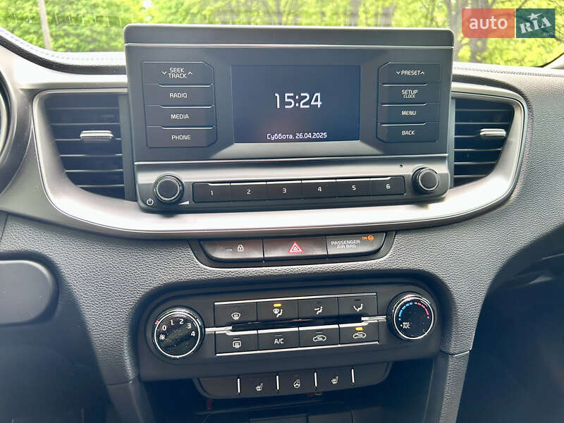 Хэтчбек Kia Ceed 2019 в Киеве