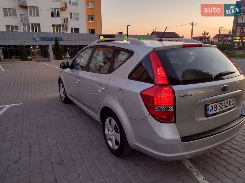 Универсал Kia Ceed 2010 в 