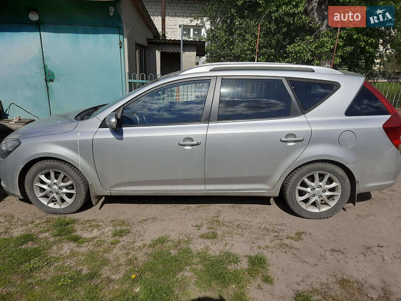 Універсал Kia Ceed 2010 в Бродах