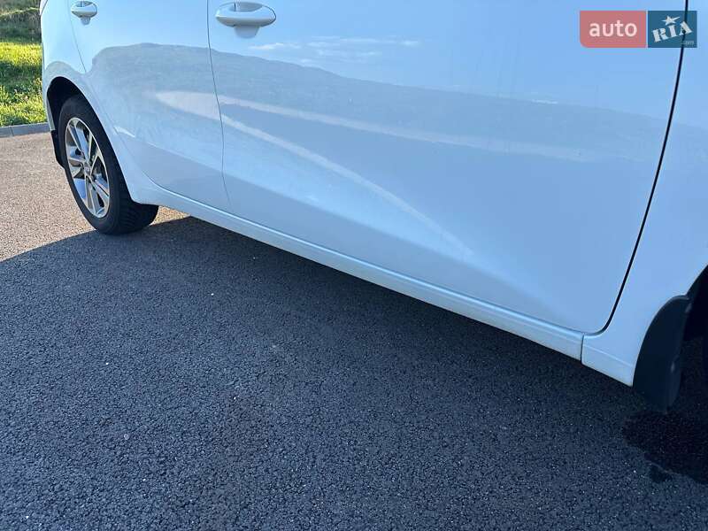 Хетчбек Kia Ceed 2013 в Вінниці