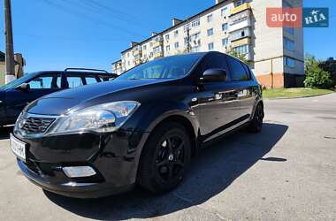 Хетчбек Kia Ceed 2010 в Миронівці