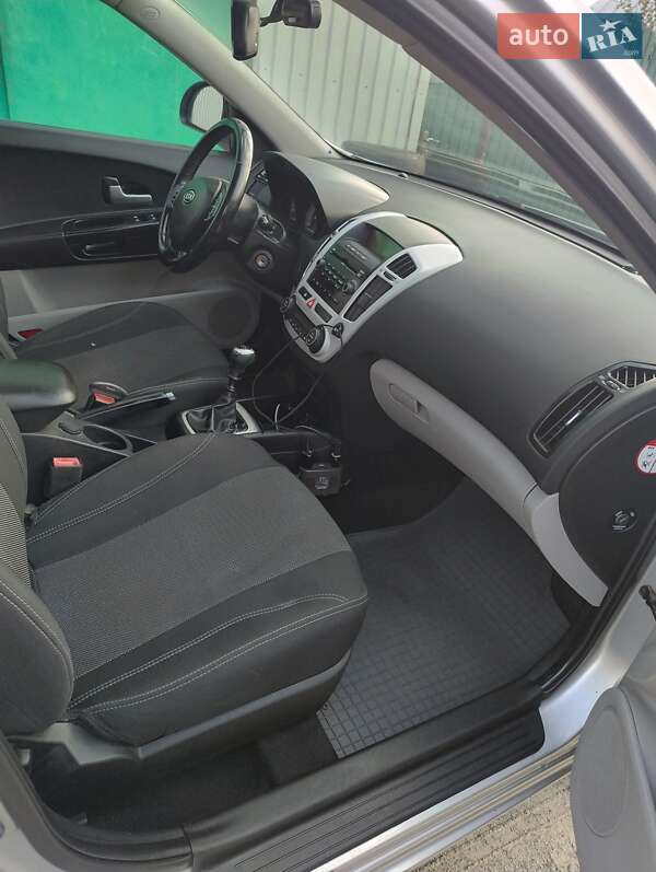 Хетчбек Kia Ceed 2008 в Пісківці