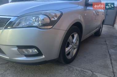 Універсал Kia Ceed 2011 в Кропивницькому