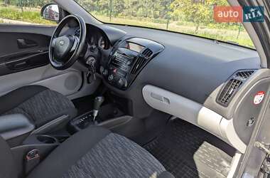 Хетчбек Kia Ceed 2008 в 