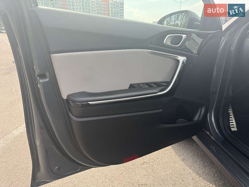 Хетчбек Kia Ceed 2018 в Києві