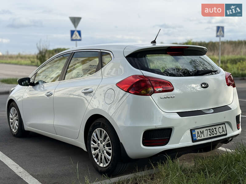 Хэтчбек Kia Ceed 2017 в Виннице