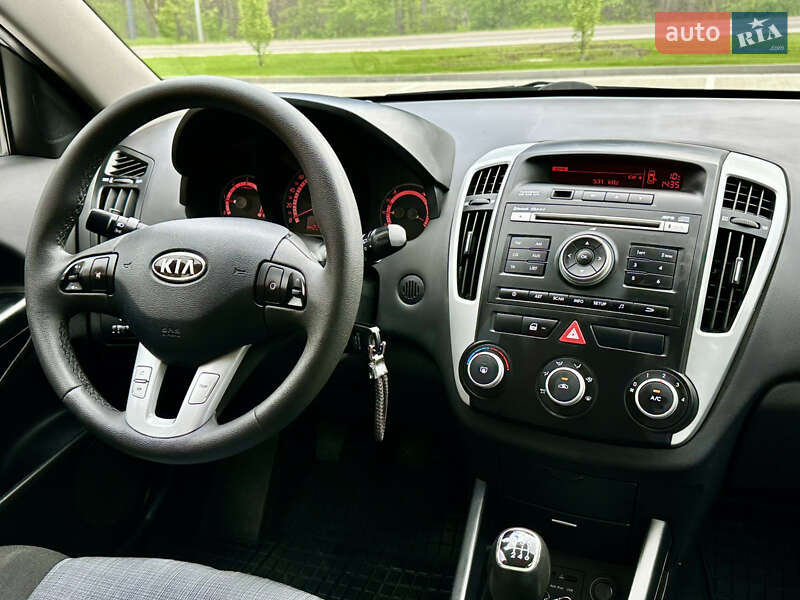 Хетчбек Kia Ceed 2011 в Ірпені