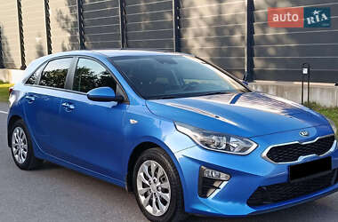 Хэтчбек Kia Ceed 2019 в 