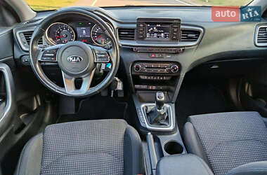 Хэтчбек Kia Ceed 2019 в 