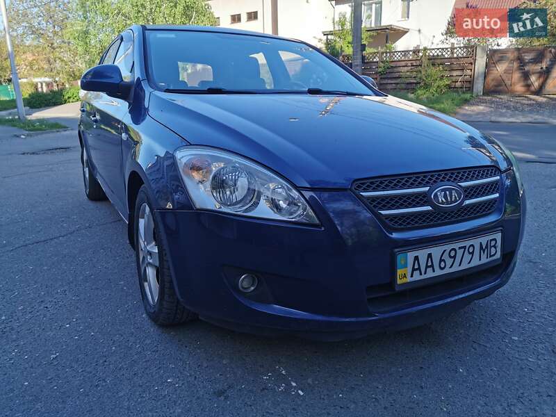 Хетчбек Kia Ceed 2008 в Києві