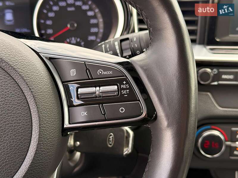 Хэтчбек Kia Ceed 2019 в Львове