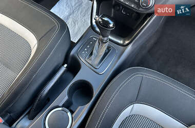 Хэтчбек Kia Ceed 2013 в 