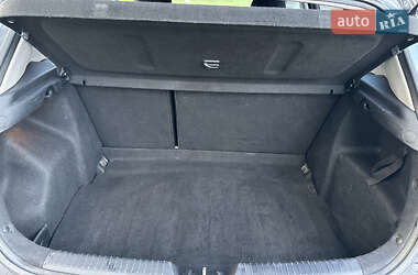 Хэтчбек Kia Ceed 2013 в 