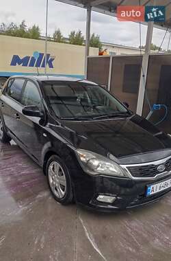 Хэтчбек Kia Ceed 2011 в Киеве