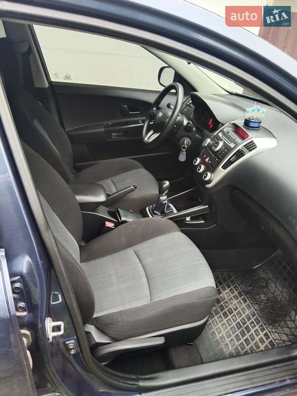 Универсал Kia Ceed 2009 в Нежине
