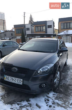 Хетчбек Kia Ceed 2008 в Дніпрі