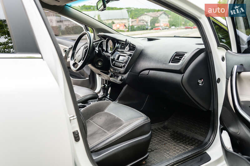 Хэтчбек Kia Ceed 2016 в Днепре фото 17 Хэтчбек Kia Ceed 2016 в Днепре