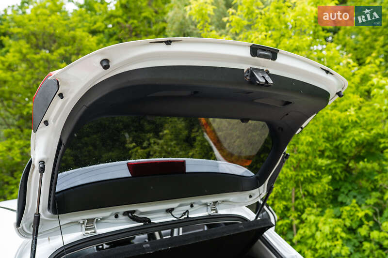 Хэтчбек Kia Ceed 2016 в Днепре фото 22 Хэтчбек Kia Ceed 2016 в Днепре