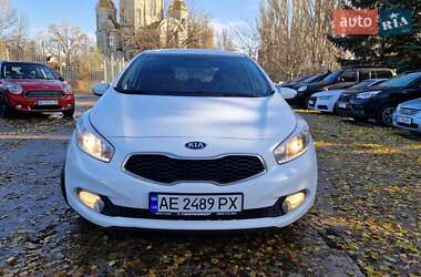 Хетчбек Kia Ceed 2015 в 