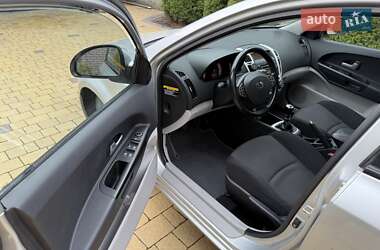 Хетчбек Kia Ceed 2007 в 