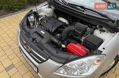 Хетчбек Kia Ceed 2007 в 