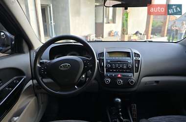 Хетчбек Kia Ceed 2007 в 