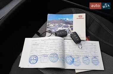 Хетчбек Kia Ceed 2010 в 