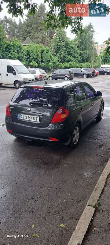 Хэтчбек Kia Ceed 2007 в Обухове