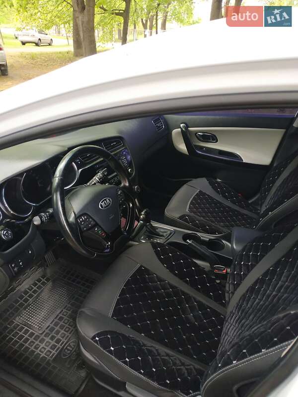 Хэтчбек Kia Ceed 2013 в Новоукраинке