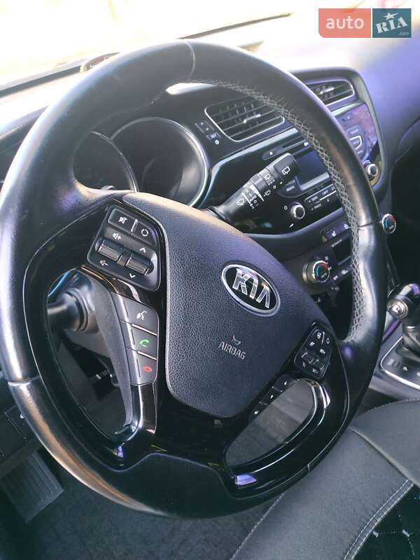 Хэтчбек Kia Ceed 2013 в Новоукраинке