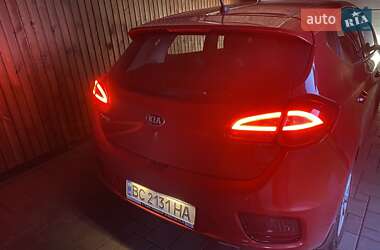 Хэтчбек Kia Ceed 2017 в 