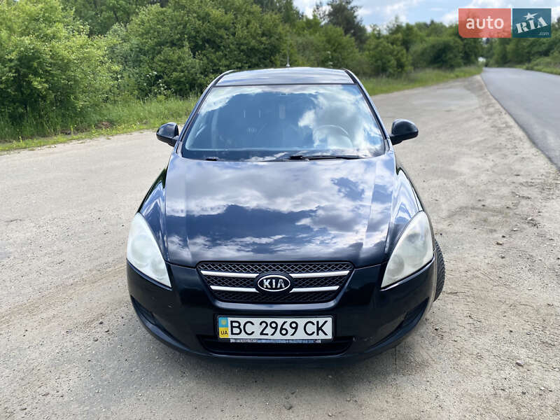 Хэтчбек Kia Ceed 2008 в Львове