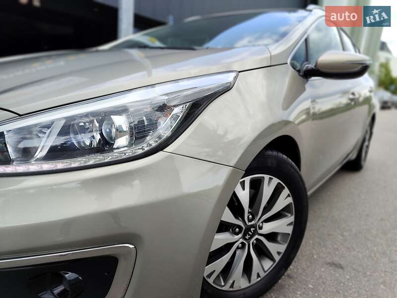 Универсал Kia Ceed 2016 в Киеве