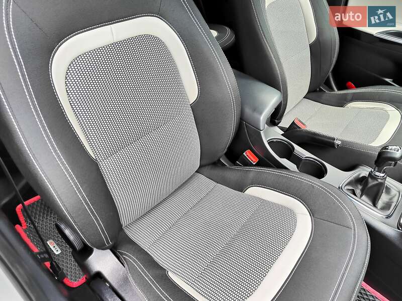 Универсал Kia Ceed 2016 в Киеве