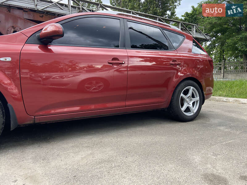 Универсал Kia Ceed 2008 в Киеве