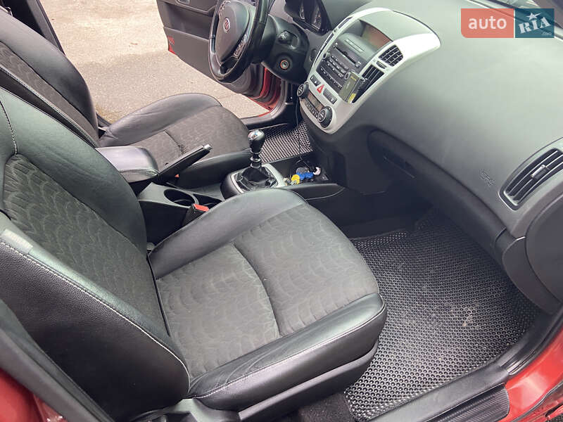 Универсал Kia Ceed 2008 в Киеве