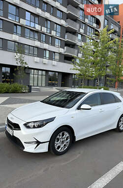 Хэтчбек Kia Ceed 2022 в Киеве